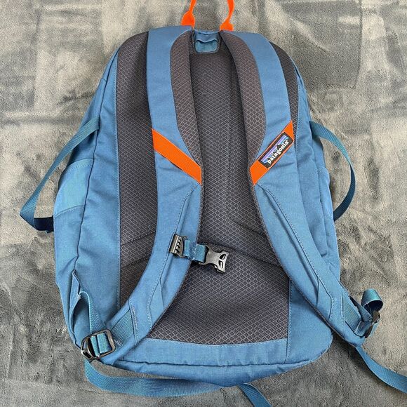 Patagonia Refugio 28L Backpack Black Outdoor Hiking Camping Padded 28 - Picture 2 of 11